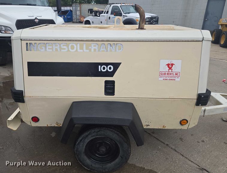 image for item EF1791 1998 Ingersoll-Rand P100WJD air compressor