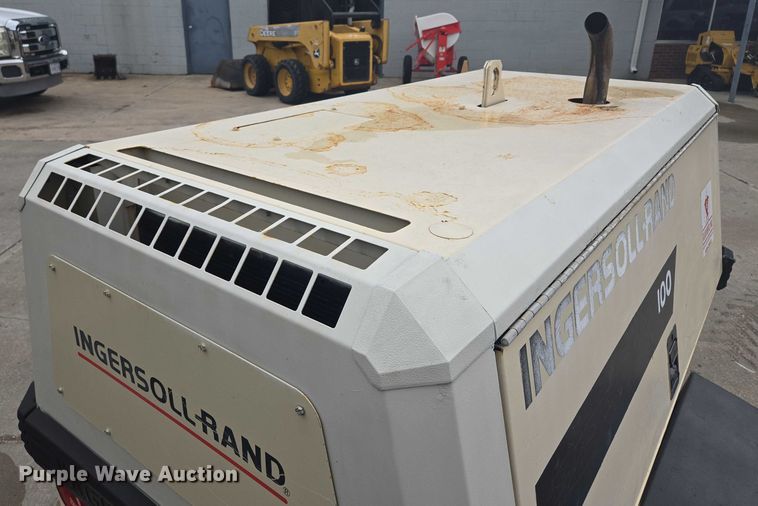 image for item EF1791 1998 Ingersoll-Rand P100WJD air compressor