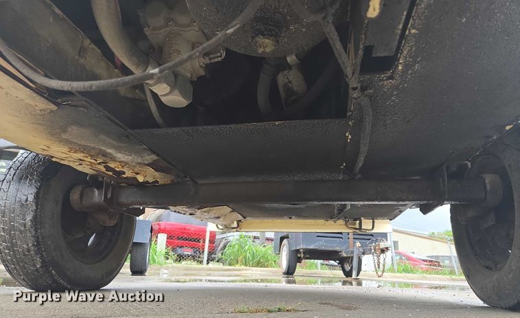 image for item EF1791 1998 Ingersoll-Rand P100WJD air compressor