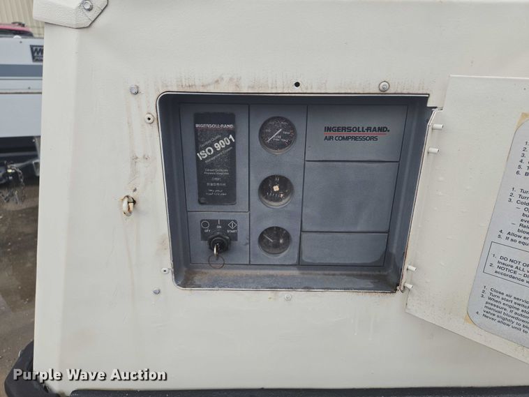 image for item EF1791 1998 Ingersoll-Rand P100WJD air compressor