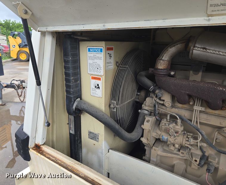 image for item EF1791 1998 Ingersoll-Rand P100WJD air compressor