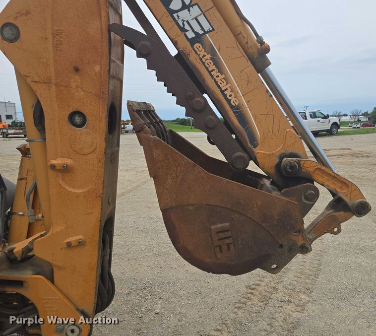 image for item EF1811 2005 Case 580 Super M backhoe