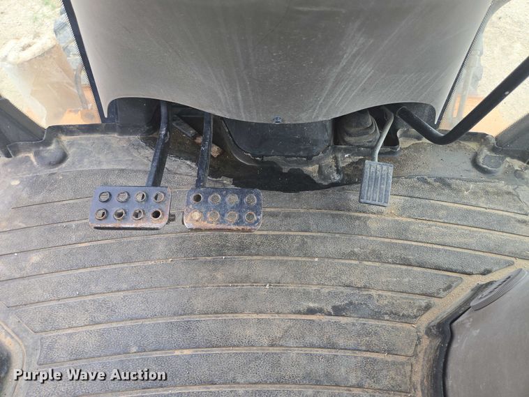 image for item EF1811 2005 Case 580 Super M backhoe