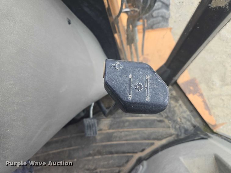 image for item EF1811 2005 Case 580 Super M backhoe