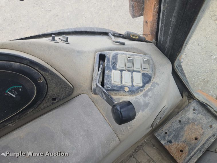 image for item EF1811 2005 Case 580 Super M backhoe