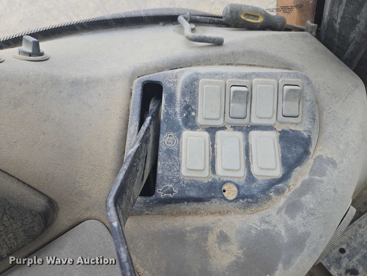 image for item EF1811 2005 Case 580 Super M backhoe