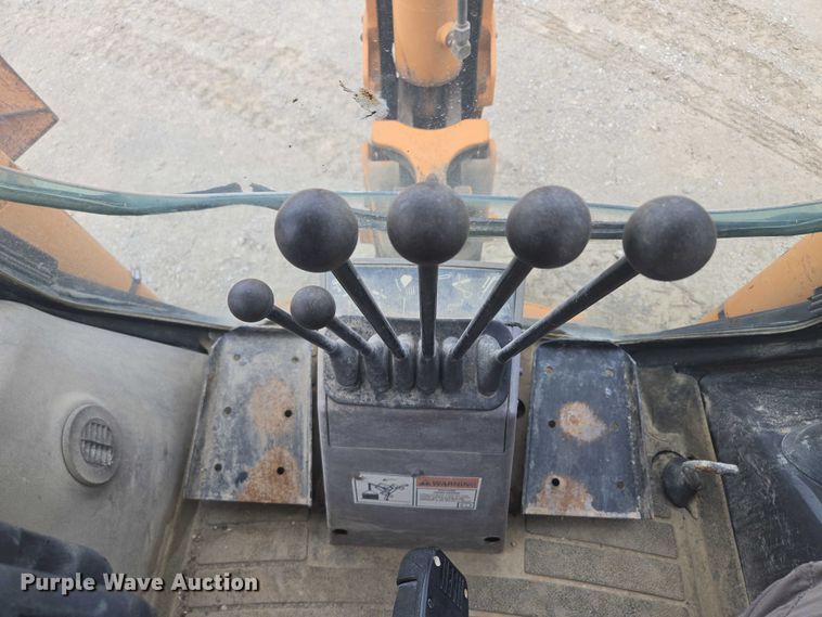 image for item EF1811 2005 Case 580 Super M backhoe