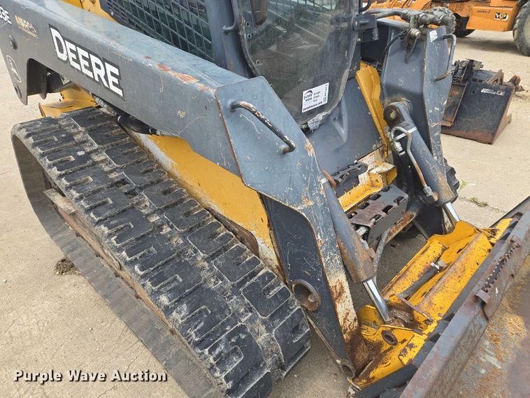 image for item EF1812 2015 John Deere 333E tracked skid steer loader