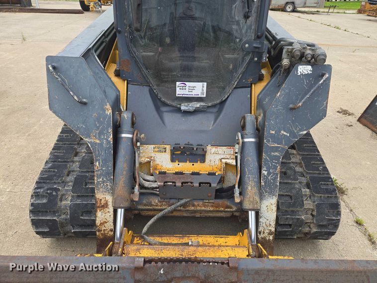 image for item EF1812 2015 John Deere 333E tracked skid steer loader