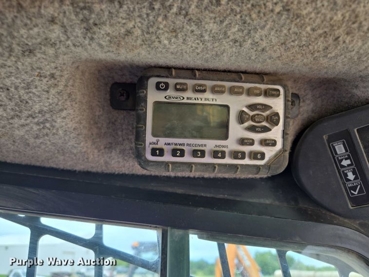 image for item EF1812 2015 John Deere 333E tracked skid steer loader