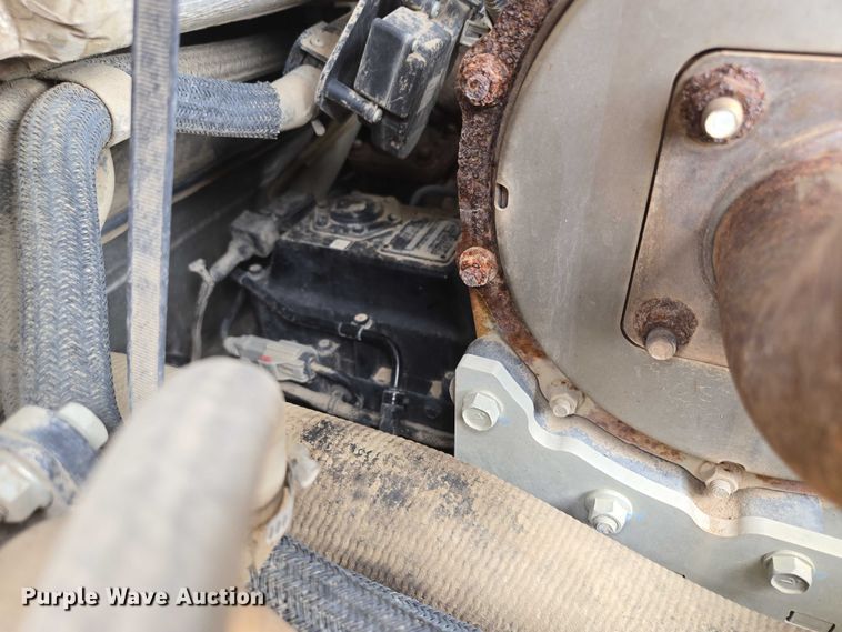 image for item EF1812 2015 John Deere 333E tracked skid steer loader