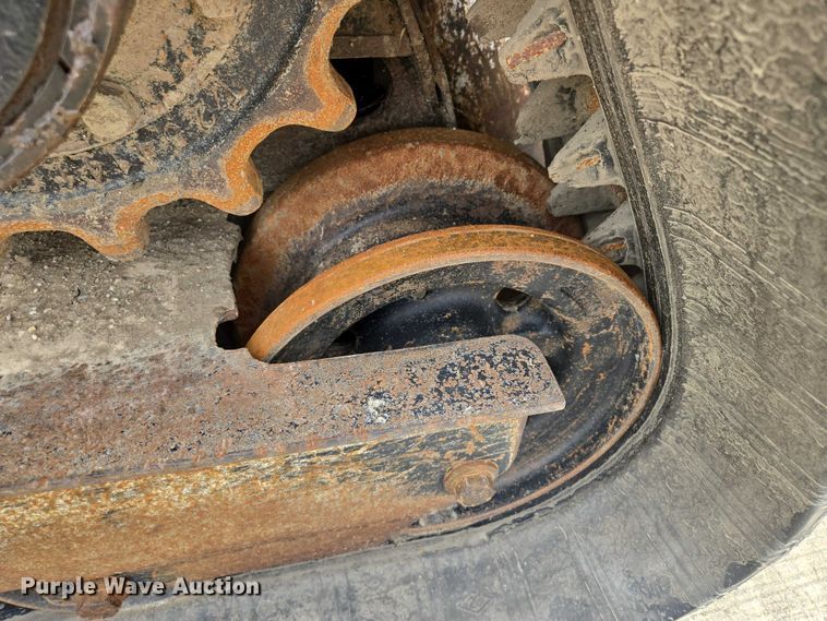 image for item EF1812 2015 John Deere 333E tracked skid steer loader