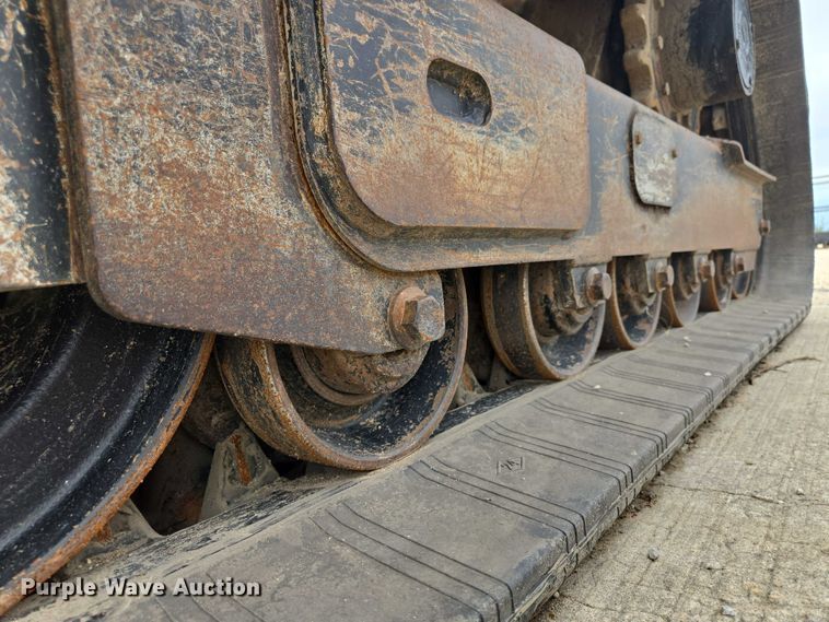 image for item EF1812 2015 John Deere 333E tracked skid steer loader