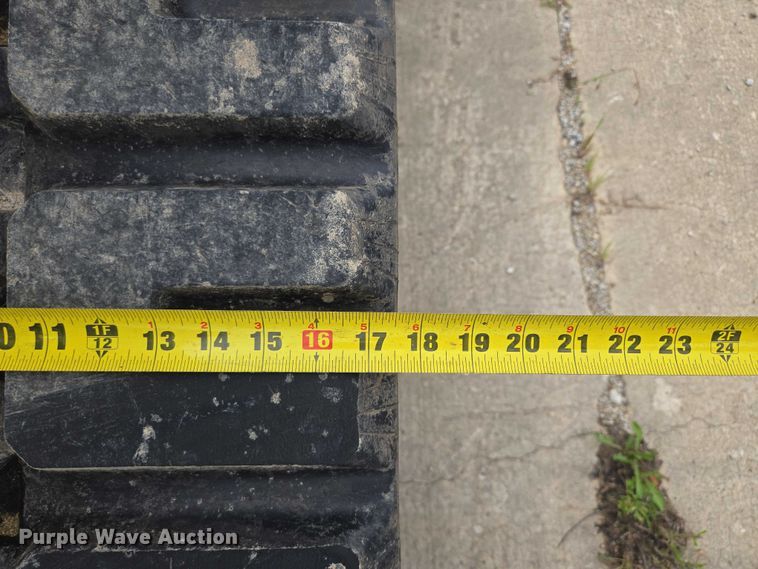 image for item EF1812 2015 John Deere 333E tracked skid steer loader