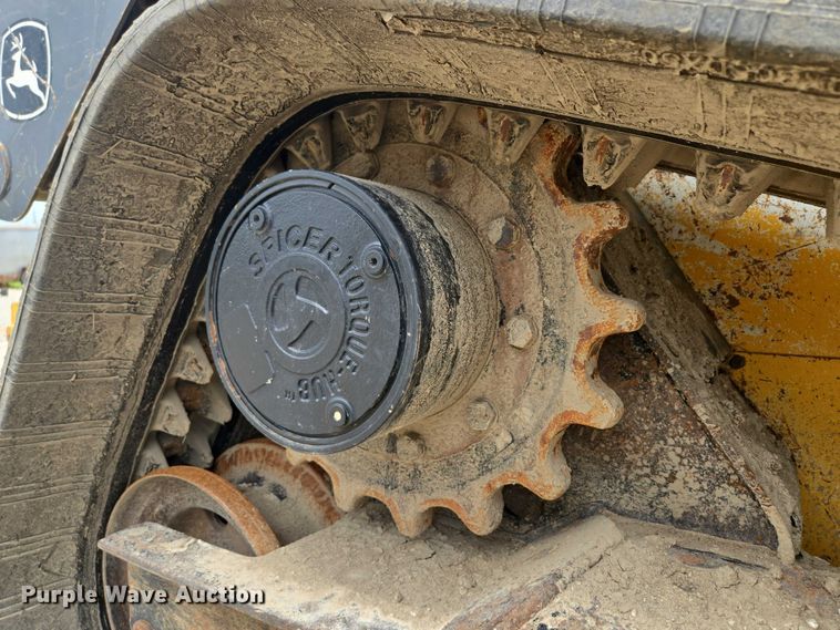 image for item EF1812 2015 John Deere 333E tracked skid steer loader