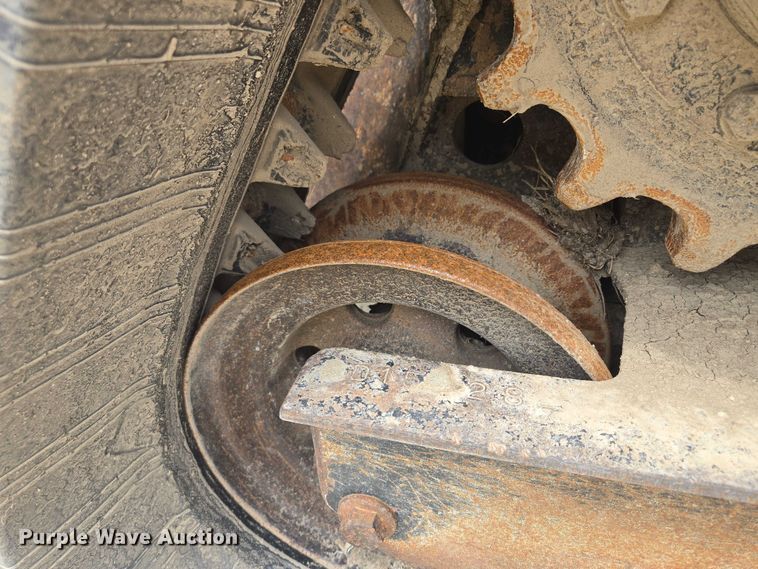 image for item EF1812 2015 John Deere 333E tracked skid steer loader