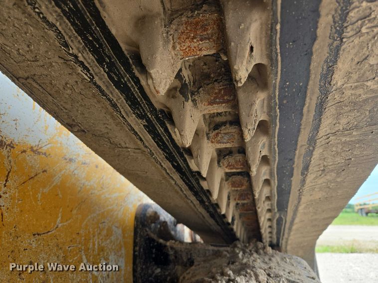 image for item EF1812 2015 John Deere 333E tracked skid steer loader