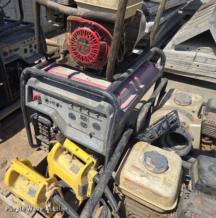 image for item EF1832 Support equipment