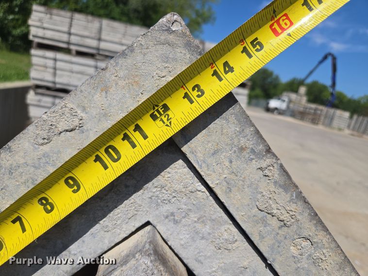 image for item EF1834 Concrete forms