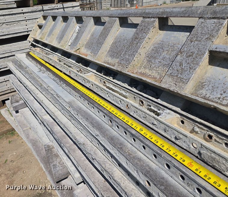 image for item EF1834 Concrete forms