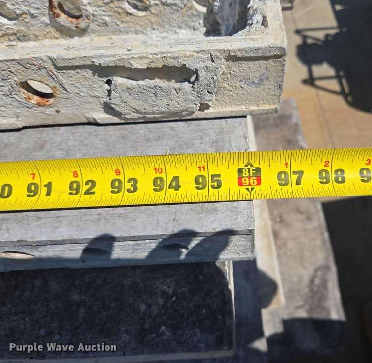 image for item EF1834 Concrete forms