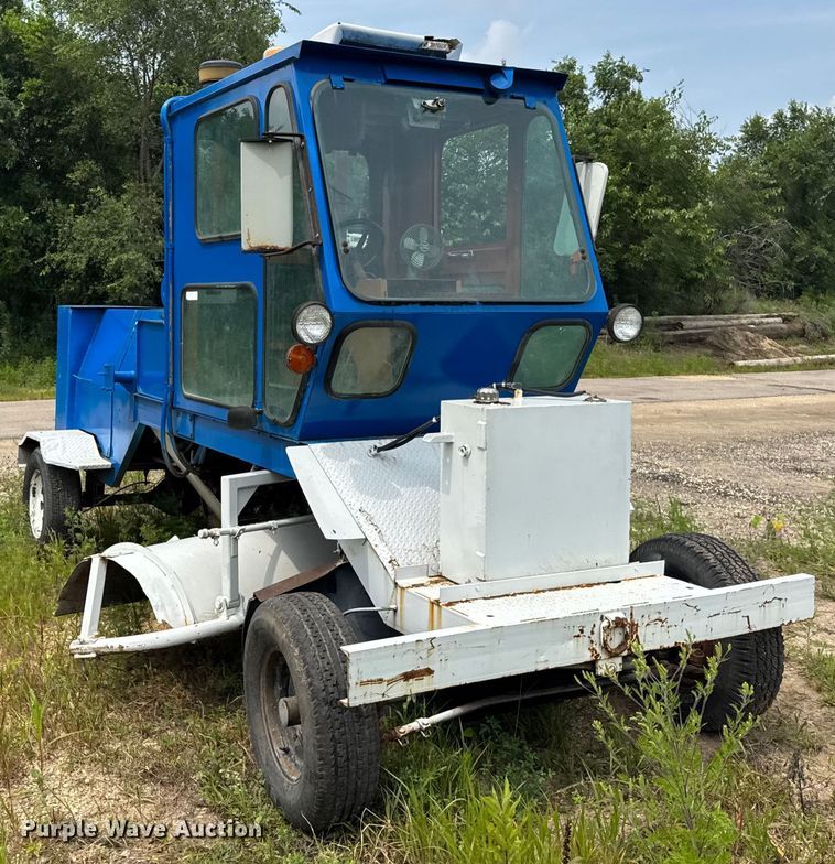 image for item EF2111 Full Vision Broom