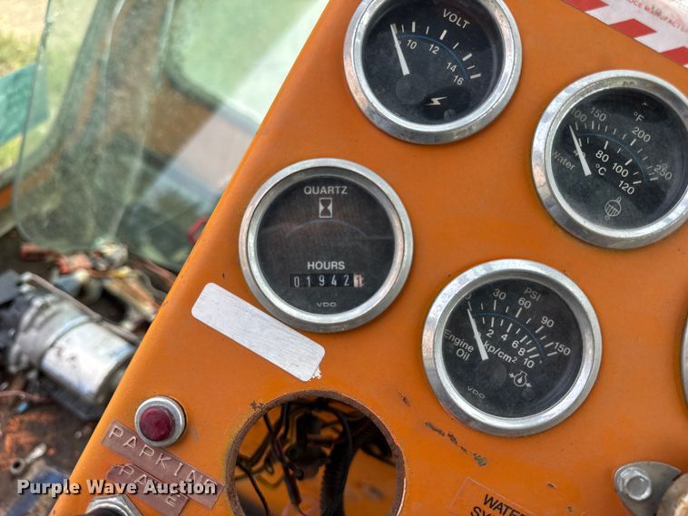 image for item EF2111 Full Vision Broom