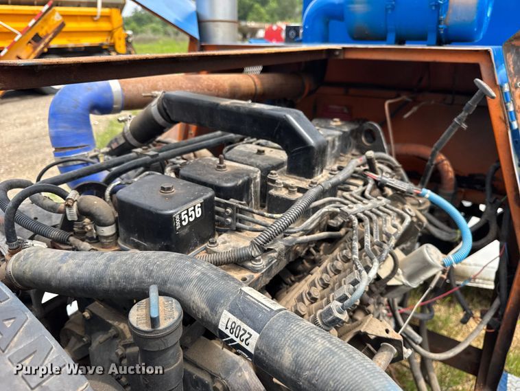 image for item EF2111 Full Vision Broom