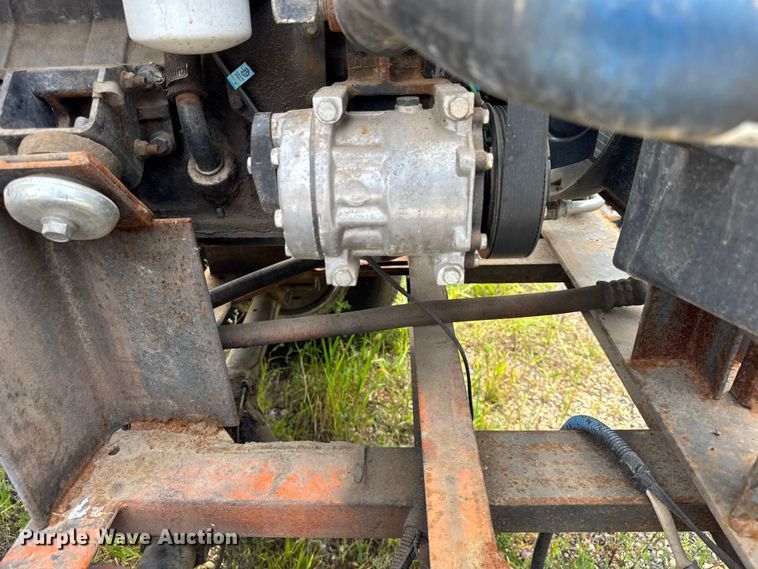 image for item EF2111 Full Vision Broom