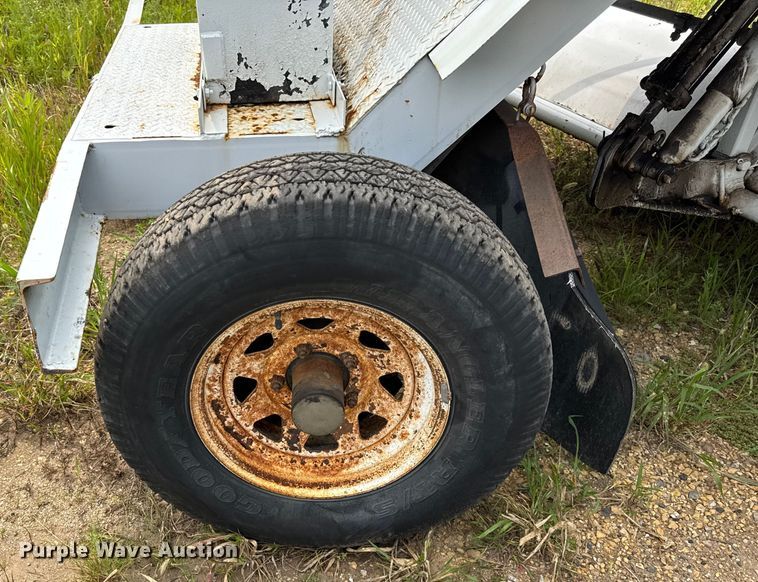 image for item EF2111 Full Vision Broom