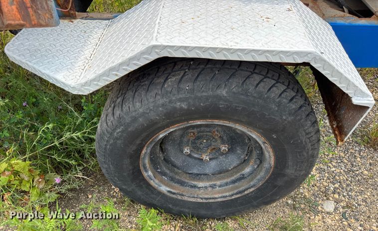 image for item EF2111 Full Vision Broom