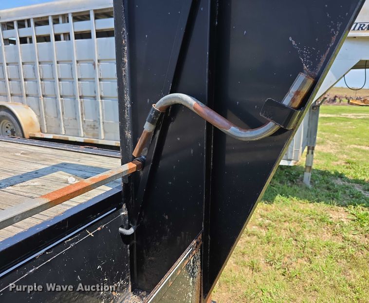 image for item EF3697 2004 Travalong equipment trailer