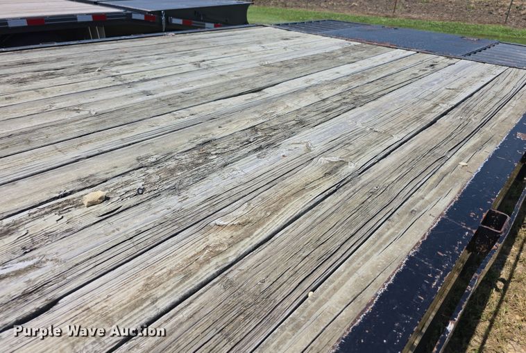 image for item EF3697 2004 Travalong equipment trailer