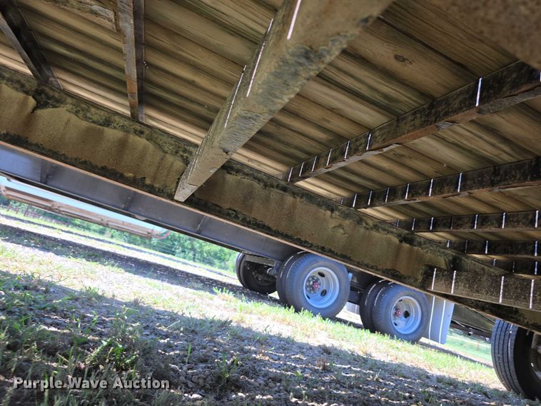 image for item EF3697 2004 Travalong equipment trailer