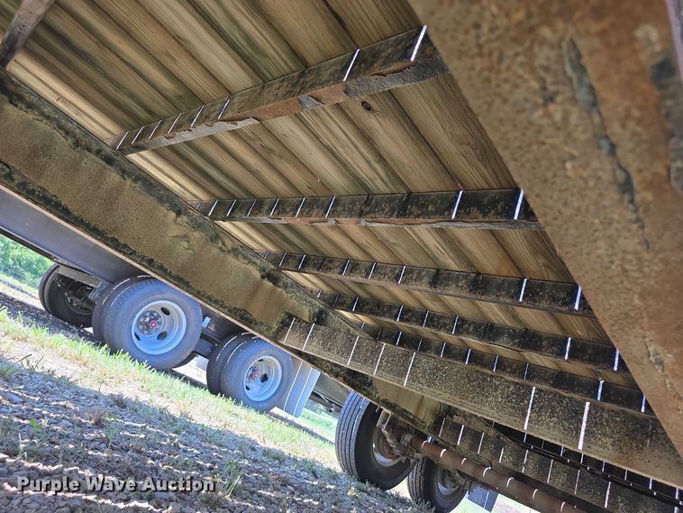 image for item EF3697 2004 Travalong equipment trailer