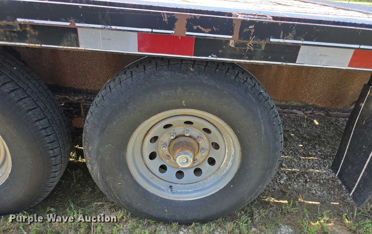 image for item EF3697 2004 Travalong equipment trailer