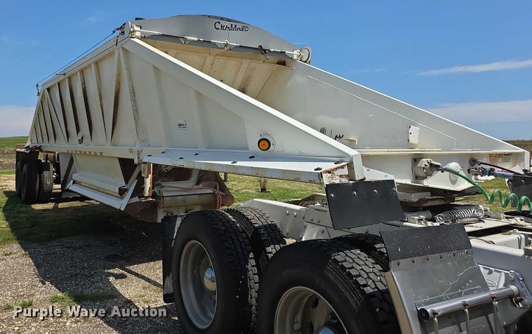 image for item EF3719 2005 Ranch bottom dump trailer