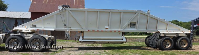 image for item EF3719 2005 Ranch bottom dump trailer