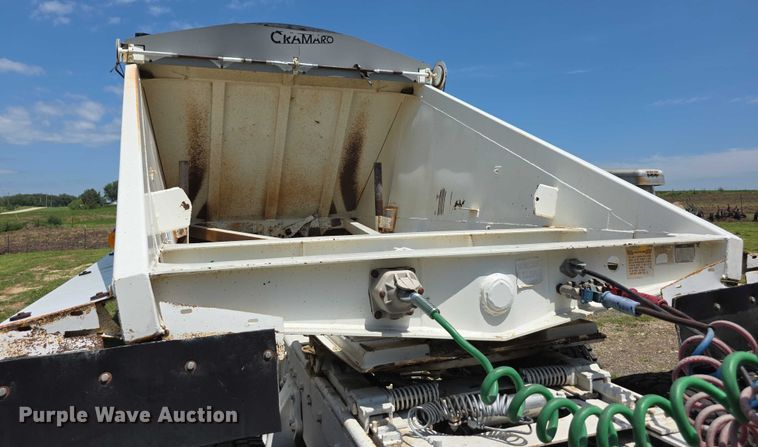 image for item EF3719 2005 Ranch bottom dump trailer