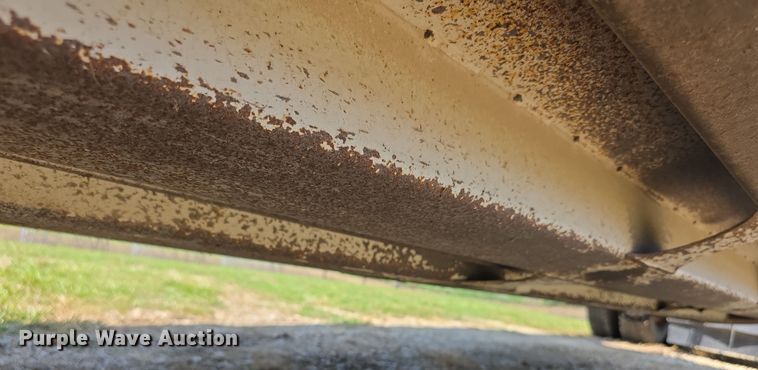 image for item EF3719 2005 Ranch bottom dump trailer