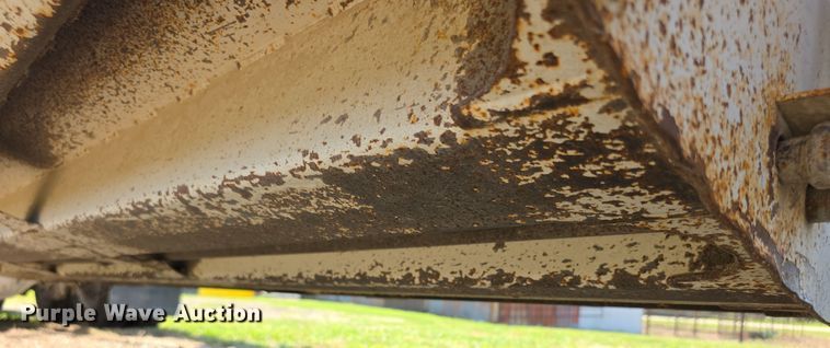 image for item EF3719 2005 Ranch bottom dump trailer