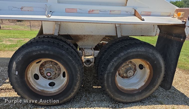 image for item EF3719 2005 Ranch bottom dump trailer