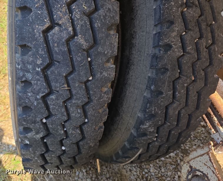 image for item EF3719 2005 Ranch bottom dump trailer