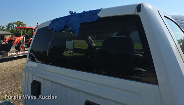 image for item EF3739 2016 Dodge  Ram 5500HD flatbed truck