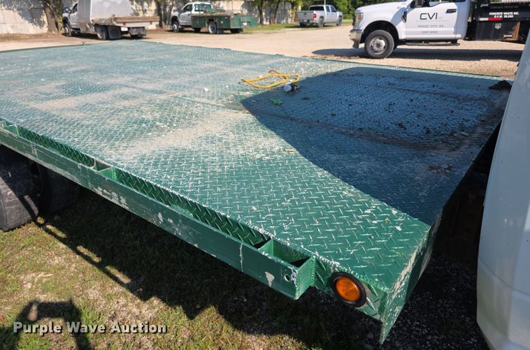 image for item EF3739 2016 Dodge  Ram 5500HD flatbed truck