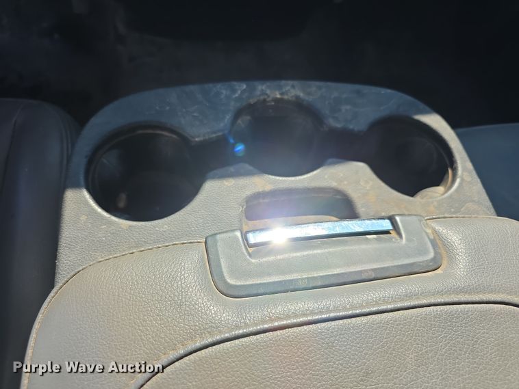 image for item EF3739 2016 Dodge  Ram 5500HD flatbed truck