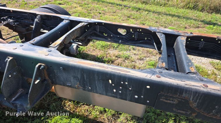 image for item EF3742 2017 Dodge Ram 5500HD truck cab and chassis