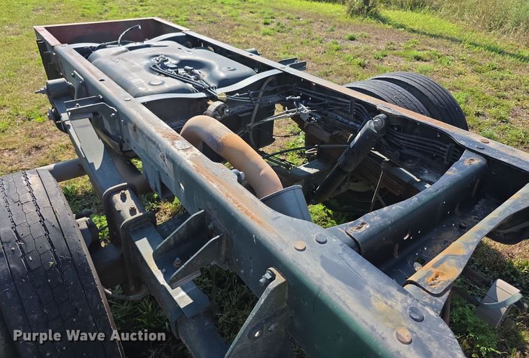 image for item EF3742 2017 Dodge Ram 5500HD truck cab and chassis