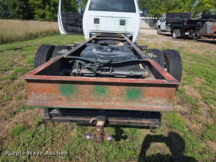 image for item EF3742 2017 Dodge Ram 5500HD truck cab and chassis
