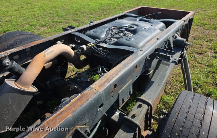 image for item EF3742 2017 Dodge Ram 5500HD truck cab and chassis